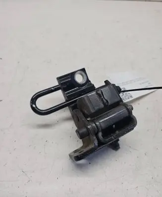 Audi Q7 4L Rear door lower hinge 4L0833412