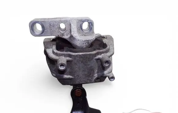 Skoda Octavia Mk2 (1Z) Engine mount bracket 1K0199262CN