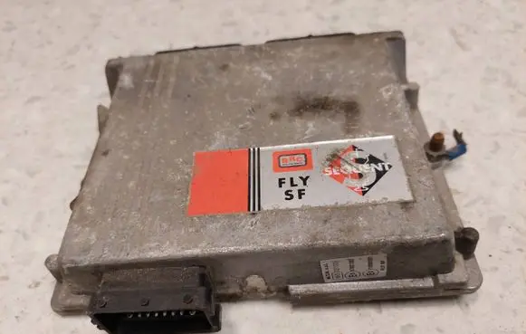 Mitsubishi Colt LP gas control unit module E367R011002 E3110R001001