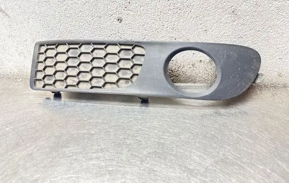 Volvo S80 Front fog light trim/grill 30655929