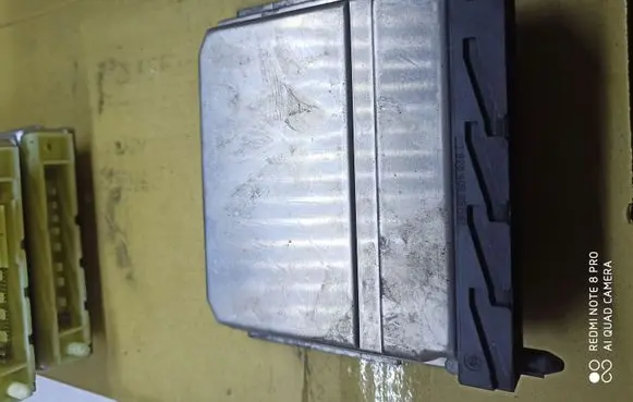 Volvo XC70 Engine control unit/module 08667710A