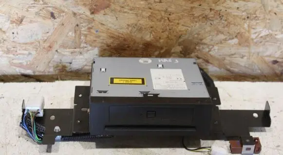 Subaru Forester SG Navigation unit CD/DVD player 86271SA030