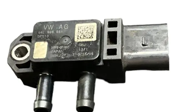 Volkswagen Golf VI Exhaust gas pressure sensor 04L906051