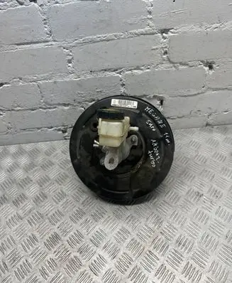 Renault Megane III Brake booster 472100005R