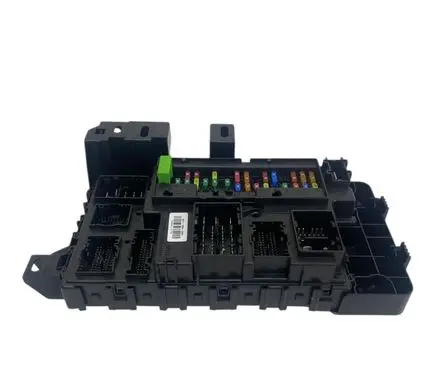 Ford Mustang VII Fuse module SR3T15604JMAA