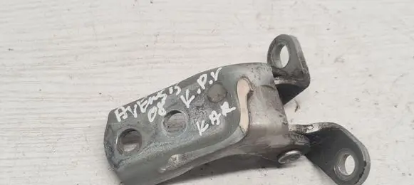 Toyota Avensis T250 Front door upper hinge