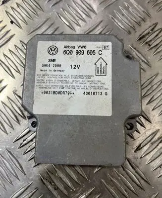Volkswagen PASSAT B5.5 Airbag control unit/module 6Q0909605C 43010713G 5WK42900