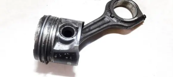Citroen C3 Piston with connecting rod 73l31