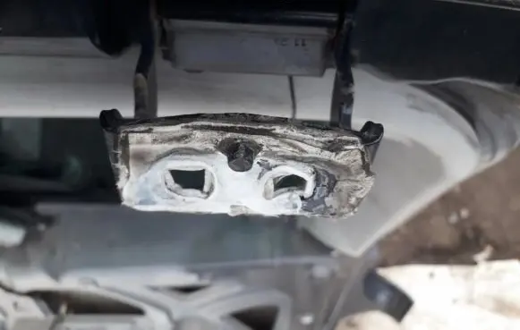 Citroen C8 Tailgate/trunk/boot hinge