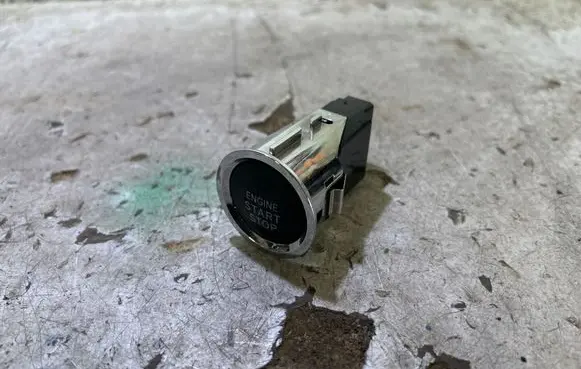 Engine start stop button switch