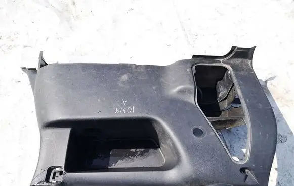 Opel Zafira A Other trunk/boot trim element 90580303