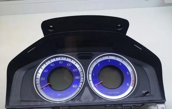 Volvo V60 Speedometer (instrument cluster) 31343497AA
