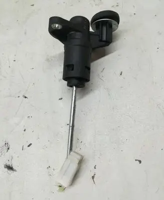 Audi A4 S4 B7 8E 8H Clutch master cylinder 8E1721401AJ