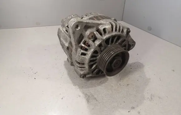 Mitsubishi Colt Generator/alternator MD325696 A2TA5191