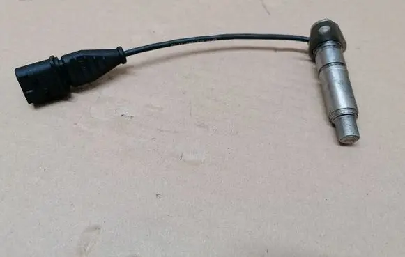 Mercedes-Benz Sprinter W906 ABS wheel speed sensor 4410371110