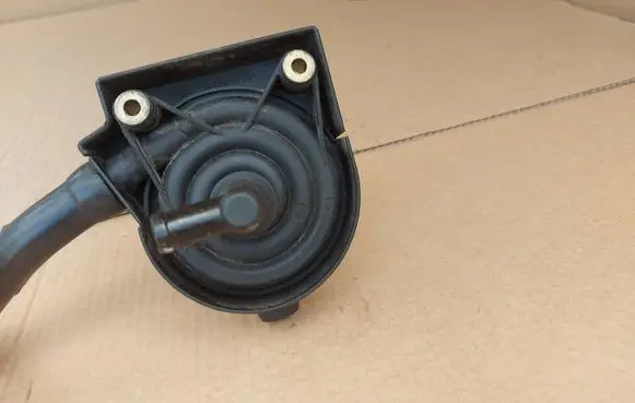 Mercedes-Benz CLK A208 C208 Oil breather separator A1110180335