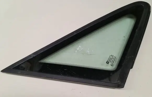 Opel Zafira A Front triangle window/glass 09175404 PN09175404RH
