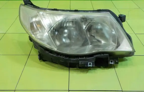 Subaru Forester SH Headlight/headlamp PRZOD