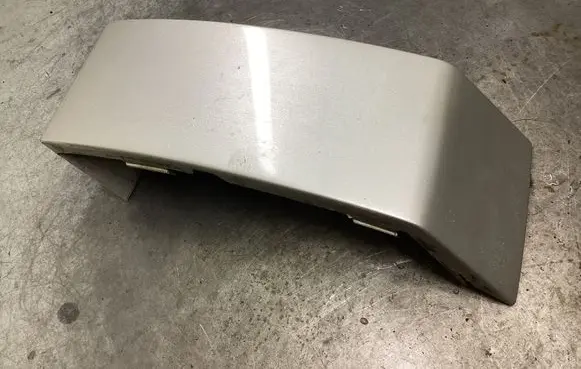 Volvo XC90 Rear/tail light trim molding 8620820