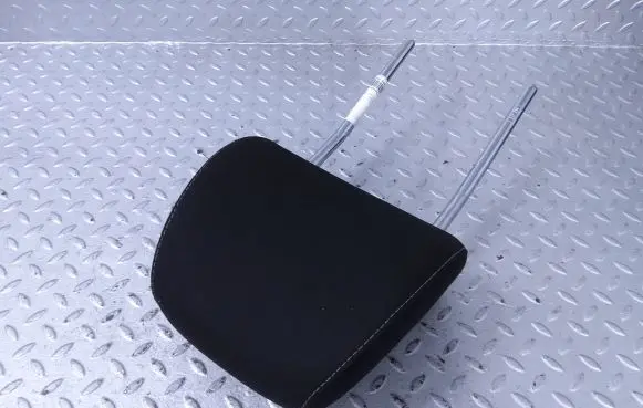 Skoda Kodiaq Front seat headrest 