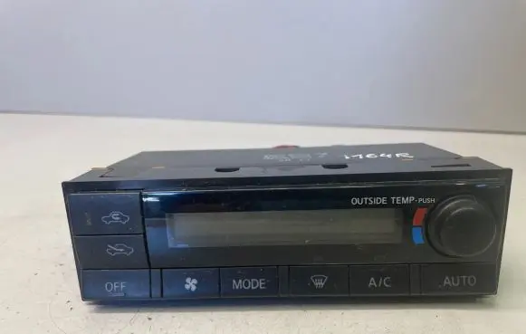 Nissan X-Trail T30 Climate control unit 275008H802 3N28234700