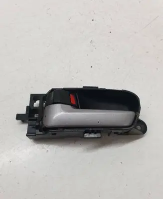 Suzuki Grand Vitara II Front door interior handle