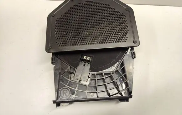 BMW X1 E84 Subwoofer speaker 9204786 65139204786