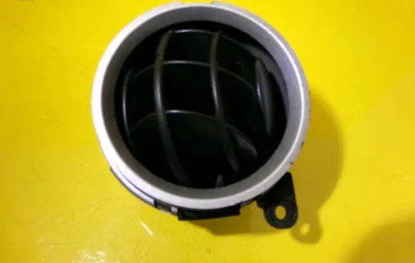 Ford Fiesta Dashboard side air vent grill/cover trim