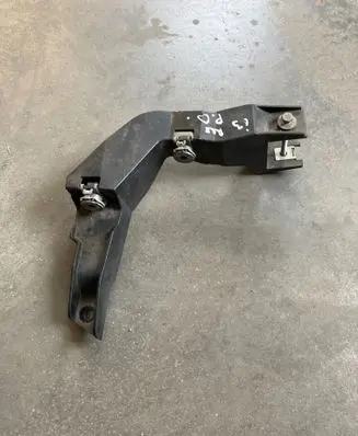 BMW i3 Headlight/headlamp mounting bracket 7331556 8951610