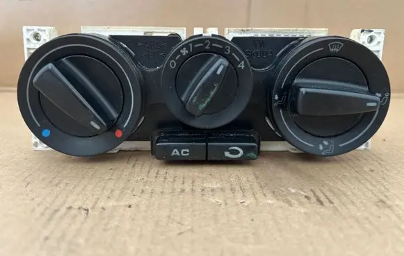 Volkswagen PASSAT B5.5 Climate control unit 1J0820045M 901512020000