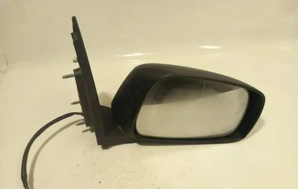 Nissan Navara D40 Front door electric wing mirror E9014302 E9024302