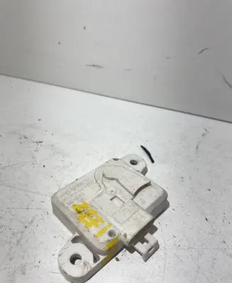 Opel Zafira A Airbag deployment crash/impact sensor 09133264 THS1509355G