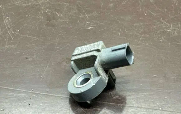 Volvo V40 Airbag deployment crash/impact sensor 31451526