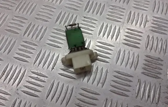 Ford Focus Heater blower fan relay 