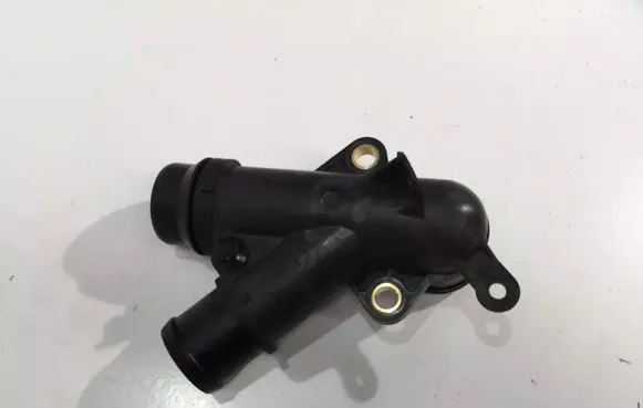 Jaguar XE Engine coolant pipe/hose G4D38A544AA