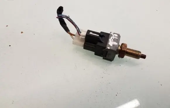 Mazda MX-6 Brake pedal sensor switch