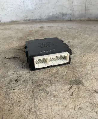 Lexus ES 250 - 300 - 330 Other control units/modules 2370001842 8973033122