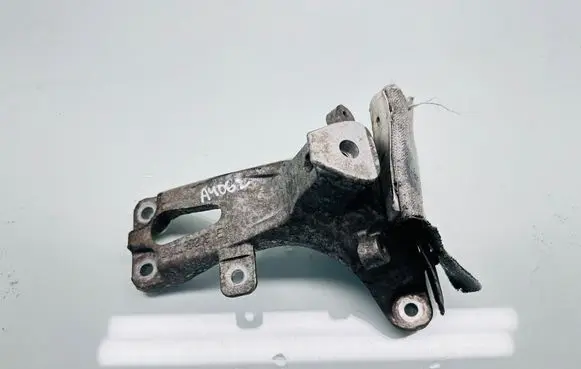 Audi A6 S6 C7 4G Engine mounting bracket 4B0199308