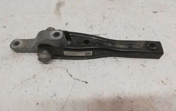 Audi A3 S3 8V Gearbox mounting bracket 5Q0199855P 02032015