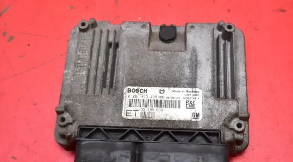 Opel Vectra C Engine control unit/module ECU 55205633