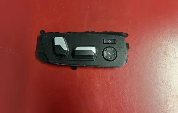 BMW X3 G01 Seat control switch 9390112