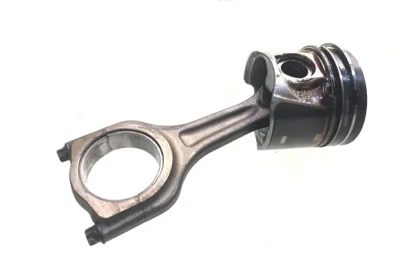 Ford Fiesta Piston with connecting rod 074132