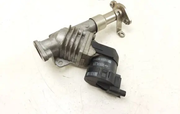 BMW 3 E90 E91 EGR valve 352721015 7563241