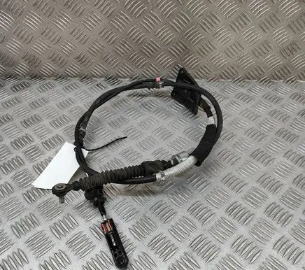 Gear shift cable linkage