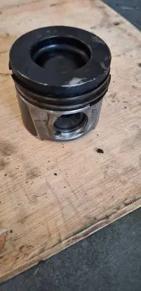 Opel Vivaro Piston 080340