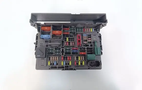 BMW X1 E84 Fuse module 10688710 9119444