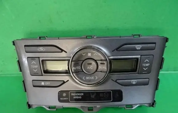 Toyota Auris 150 Climate control unit 5590002231