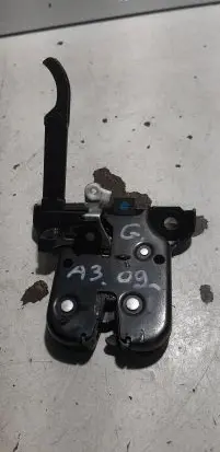 Audi A3 S3 8P Loading door lock 