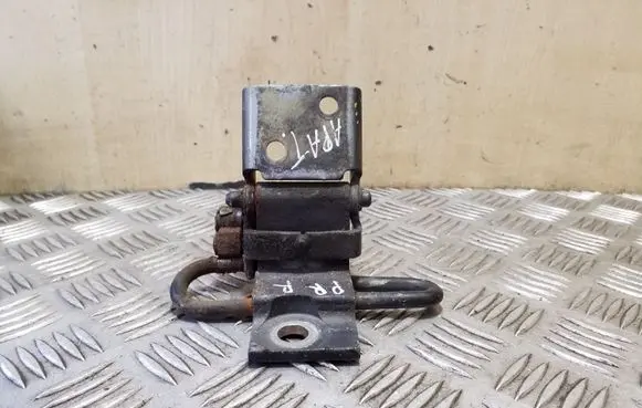 Audi A6 S6 C4 4A Front door lower hinge 4A0831412D