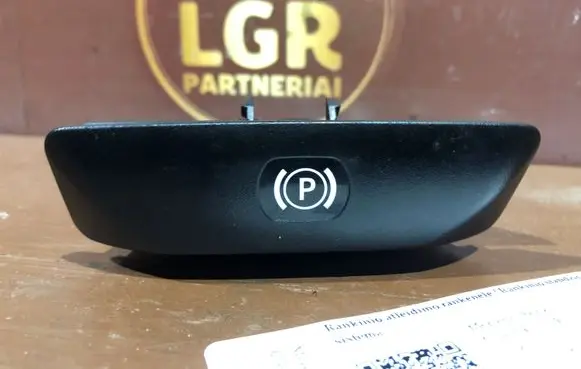 Mercedes-Benz C W204 Hand brake release handle A2044200177